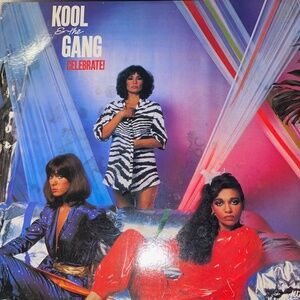 Kool & the Gang Celebrate! De-Lite Records Vinyl Record 33 1/3 RPM Stereo
